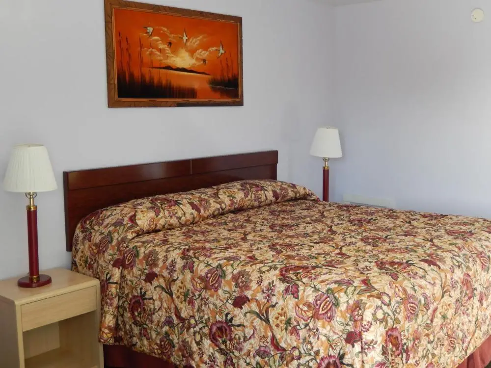 Townsman Motel 6